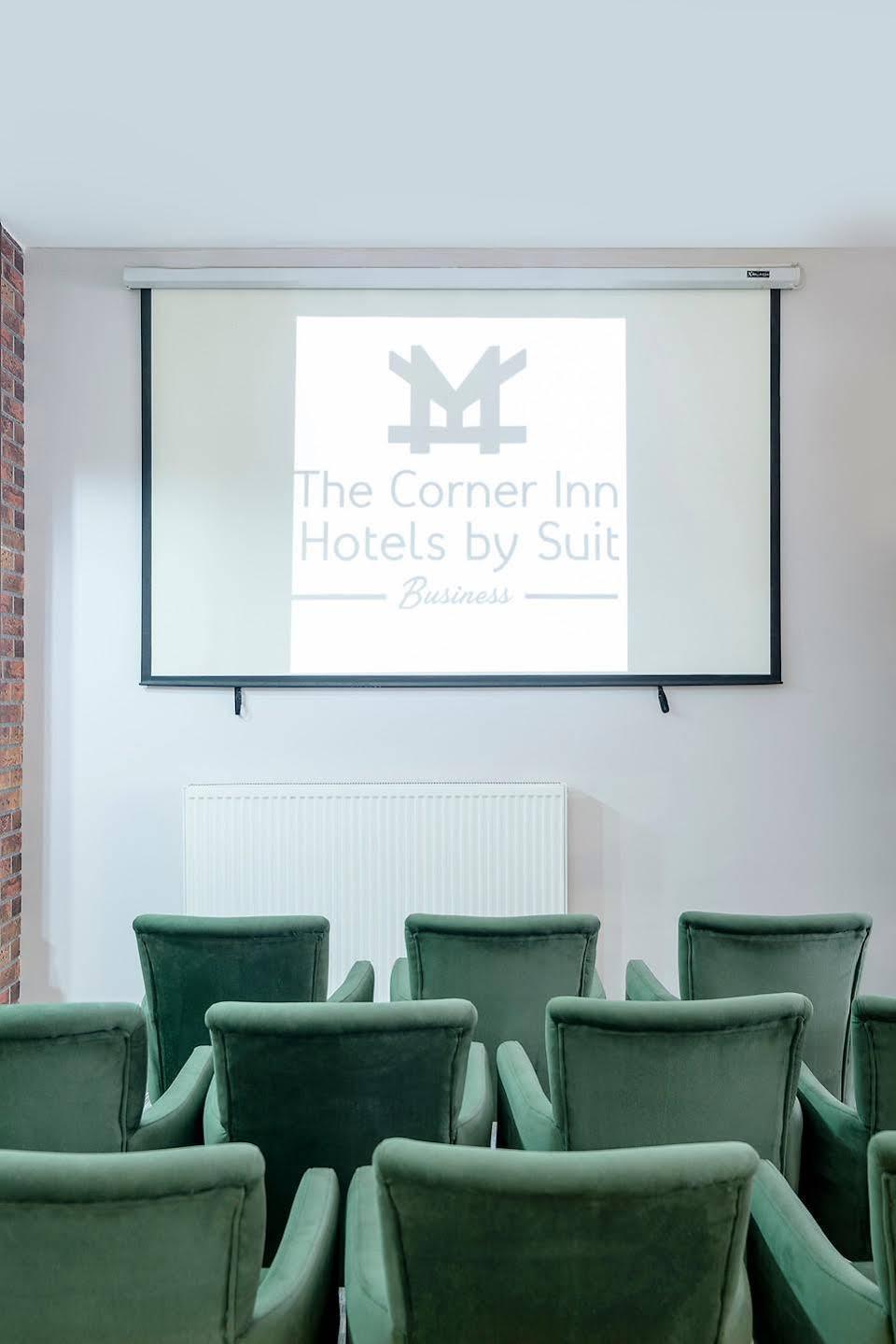 The Corner Inn Hotels By Suit เอสเกซีเฮียร์ ภายนอก รูปภาพ