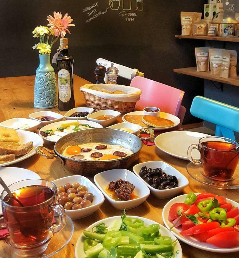 The Corner Inn Hotels By Suit เอสเกซีเฮียร์ ภายนอก รูปภาพ