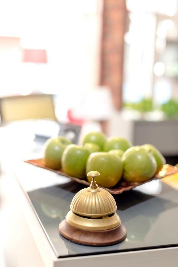The Corner Inn Hotels By Suit เอสเกซีเฮียร์ ภายนอก รูปภาพ