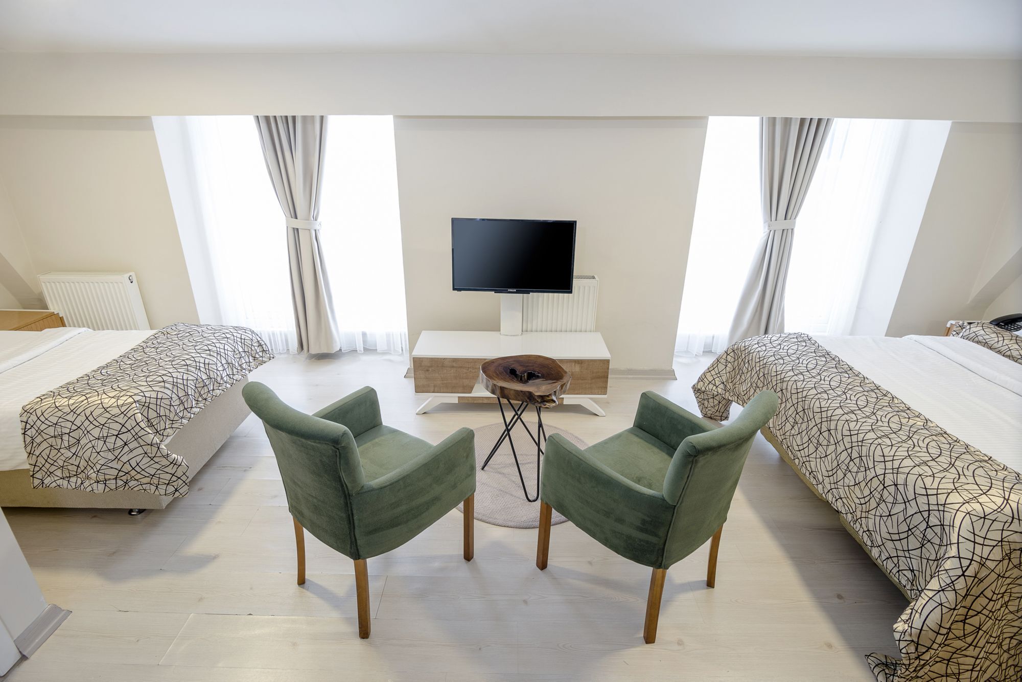 The Corner Inn Hotels By Suit เอสเกซีเฮียร์ ภายนอก รูปภาพ
